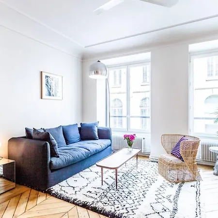 Bel appartement Parisien de 70m2 - St Lazare Extérieur photo