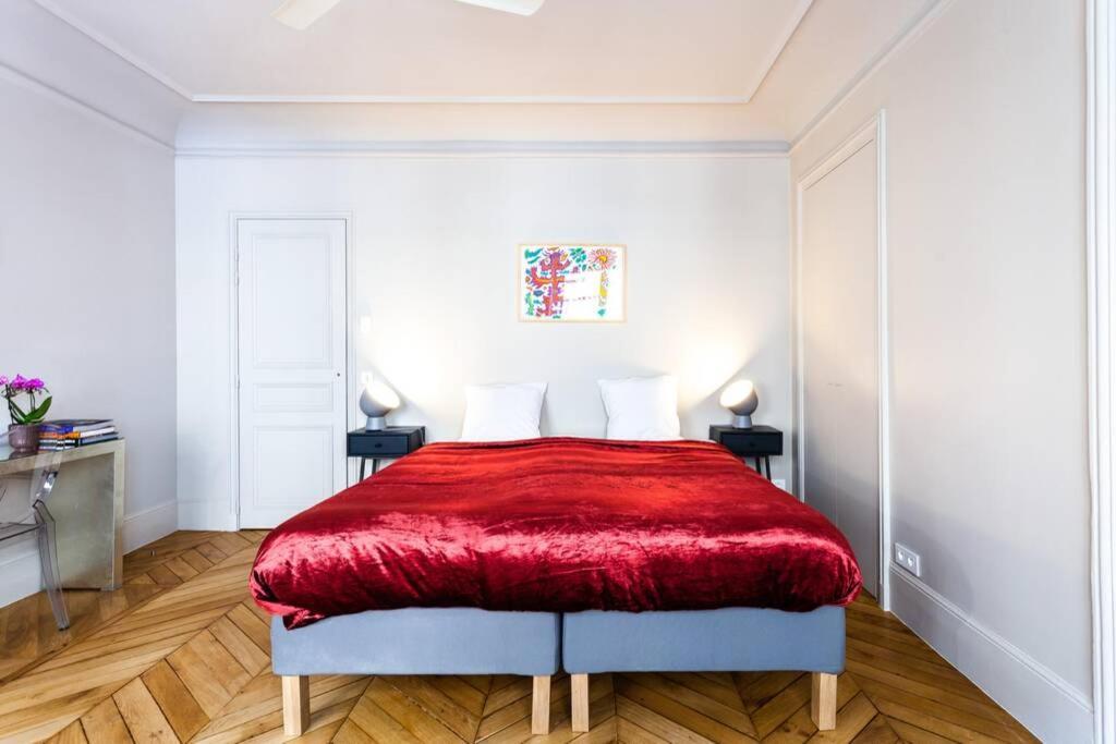 Bel Parisien De 70m2 - St Lazare
