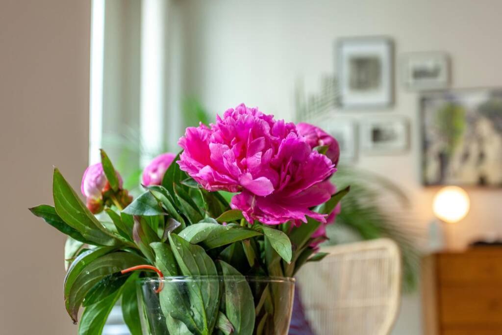 Bel Parisien De 70m2 - St Lazare Appartement
